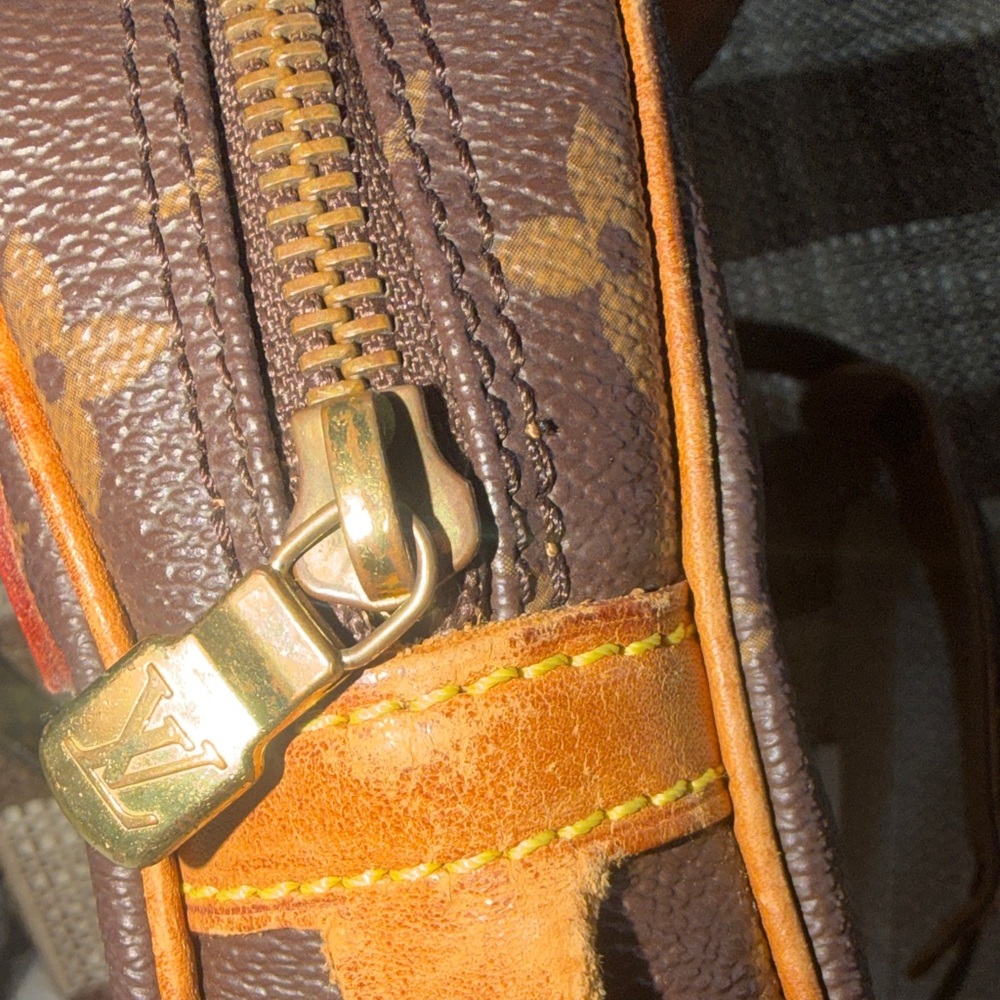 Louis Vuitton Brown Monogram Crossbody Dragonne Marley  Bag - Picture 7 of 13